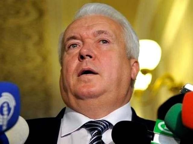 Коли зареєструють, будемо читати і радитися, — Олійник про зміни до Конституції Коли зареєструють, будемо читати і радитися, — Олійник про зміни до Конституції