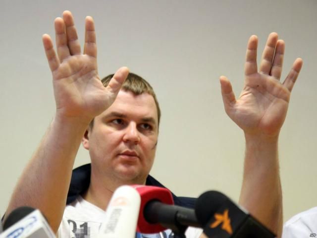 МВД уже не разыскивает Корчинского и Булатова МВД уже не разыскивает Корчинского и Булатова