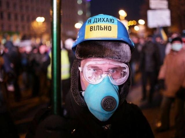 У Хмельницькій та Дніпропетровській областях також виконали "закон про амністію" У Хмельницькій та Дніпропетровській областях також виконали "закон про амністію"