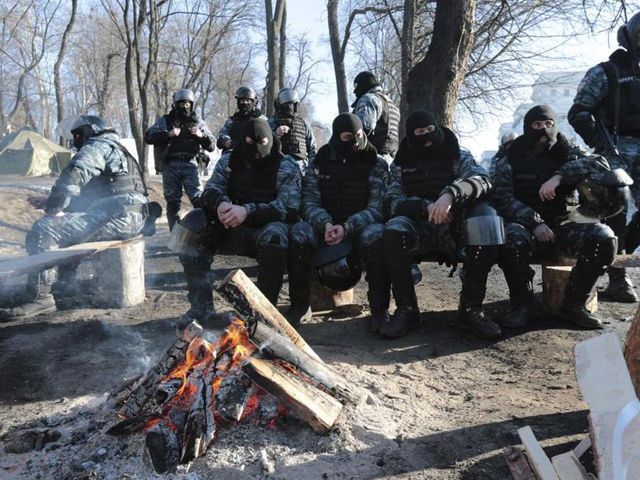 На Грушевського силовики підрізали хлопця, — Євромайдан.SOS