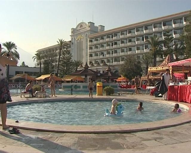 Українських туристів пропонують страхувати на 30 тисяч євро Українських туристів пропонують страхувати на 30 тисяч євро