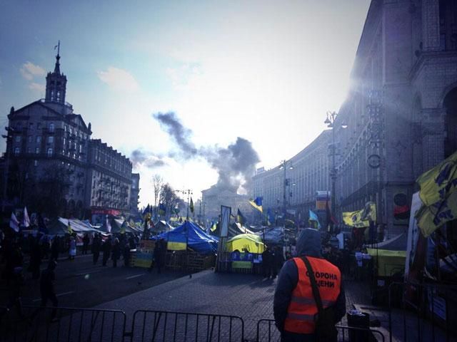 На Майдане находится около 10 тысяч человек