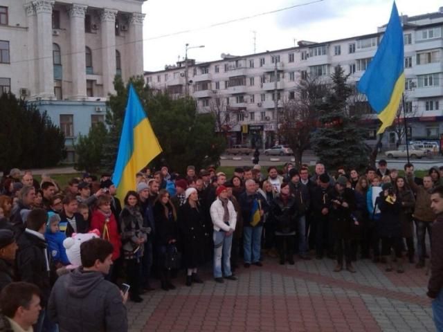 Кримські євромайданівці мобілізуються на Київ
