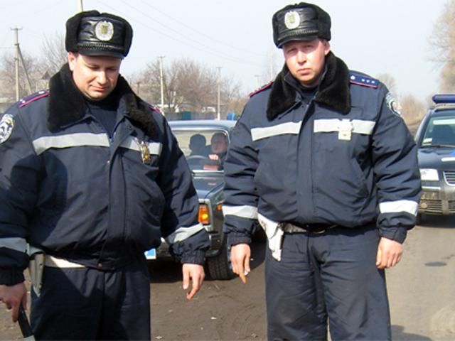ДАІшники блокують траси на в’їзді до Києва. Іде перестрілка з інспекторами