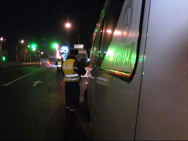 Київ в блокаді. В'їзд до столиці заблоковано з усіх сторін Київ в блокаді. В'їзд до столиці заблоковано з усіх сторін