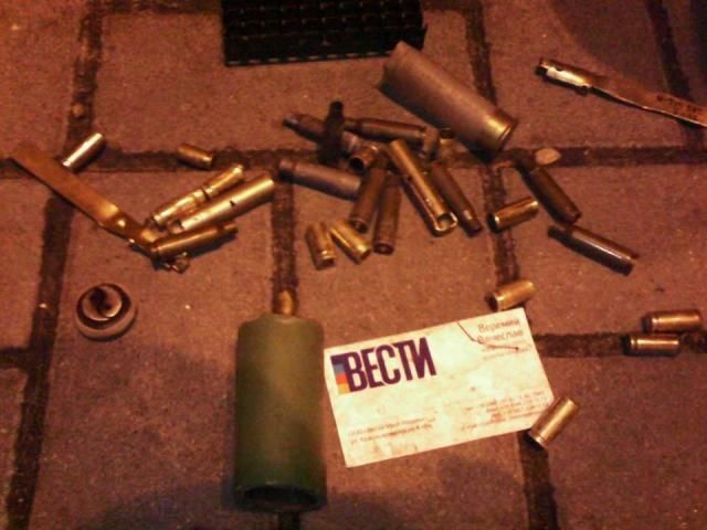 Активісти знайшли гільзи від АК на місці перебування "тітушок" Активісти знайшли гільзи від АК на місці перебування "тітушок"