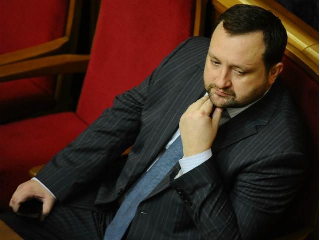 Арбузов назвав події в Києві спробою силового захоплення влади 