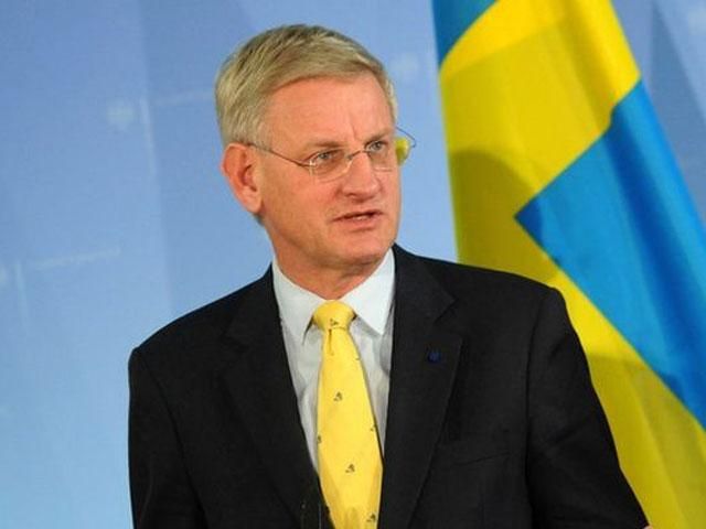 Кровь людей на руках Януковича, - Бильд Кровь людей на руках Януковича, - Бильд