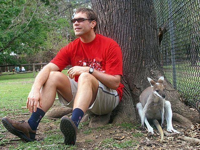 Царев говорит, что каналы можно отключать из-за "радикальных призывов" Царев говорит, что каналы можно отключать из-за "радикальных призывов"