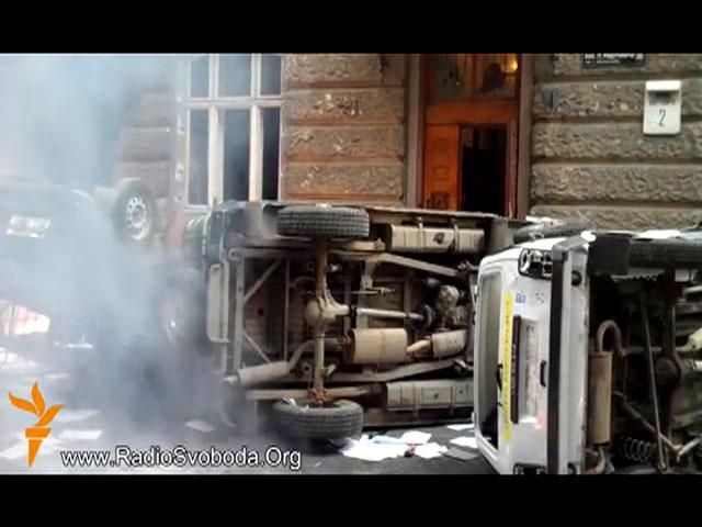 Люди захопили ОДА в Луцьку, Рівному, Ужгороді. В Чернівцях ОДА - в облозі Люди захопили ОДА в Луцьку, Рівному, Ужгороді. В Чернівцях ОДА - в облозі