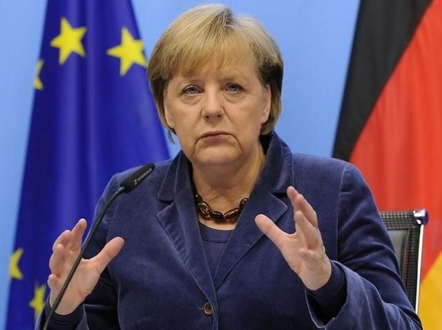 Шокована подіями в Україні Меркель пропонує ЄС обговорити санкції щодо винних 