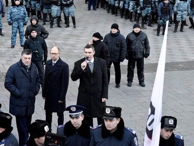 Опозиційні лідери поговорили з Януковичем