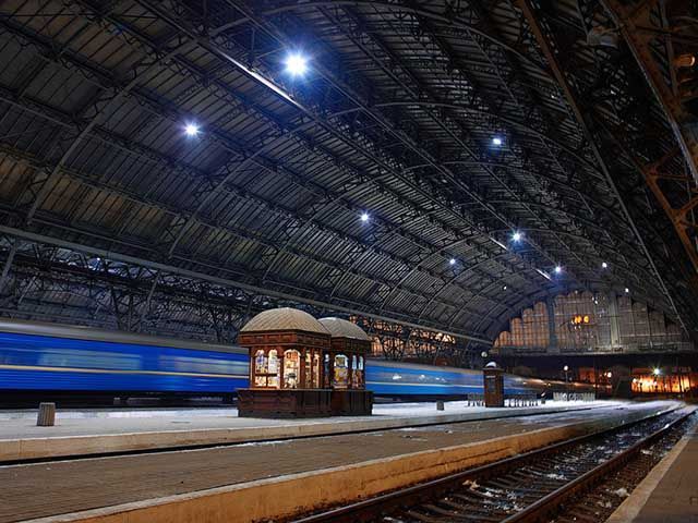 У Київ не будуть відправляти поїзди з західних областей У Київ не будуть відправляти поїзди з західних областей