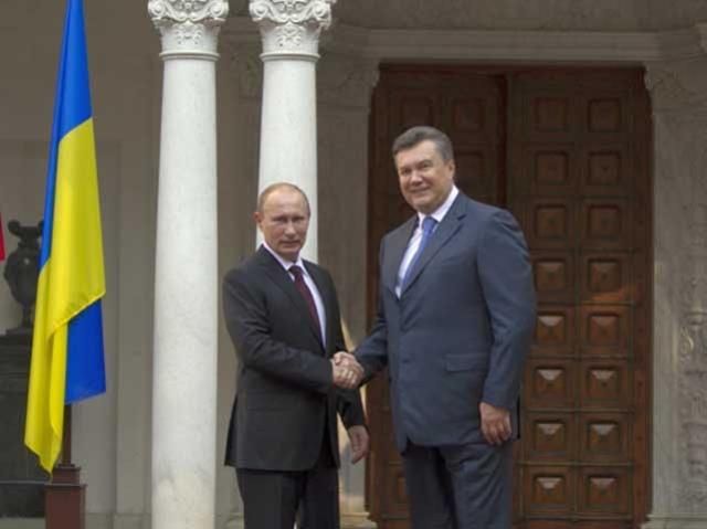 Путін фактично дав зелене світло режимові Януковича на знищення українського народу, — Тягнибок