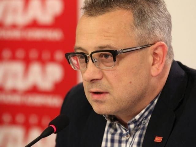 Сесію ВР у четвер відмінили, — нардеп Куренной Сесію ВР у четвер відмінили, — нардеп Куренной