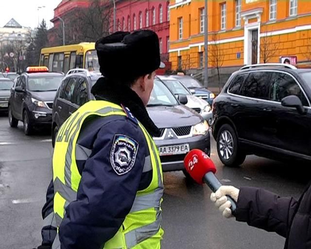 Из-за блокирования подъездов к Майдану парализованы почти все улицы Киева