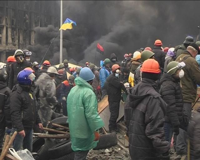 Самооборона закликає активістів не покидати Майдан