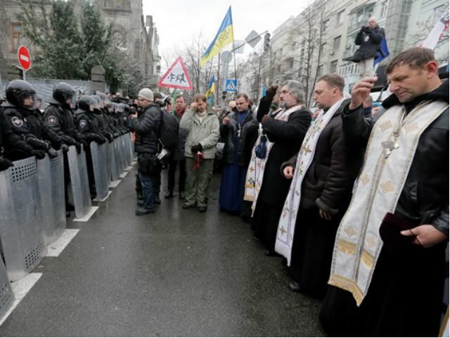 УПЦ КП просит не упоминать власть в молитвах