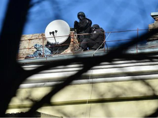 Снайперы, которые стреляли в протестующих, подчинены УГО, — Гриценко Снайперы, которые стреляли в протестующих, подчинены УГО, — Гриценко