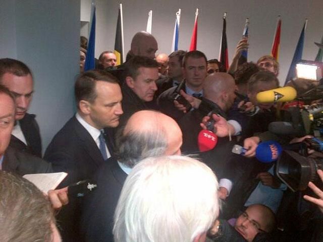 Глави МЗС Польщі, Франції та Німеччини повертаються до Януковича: прогрес досягнутий