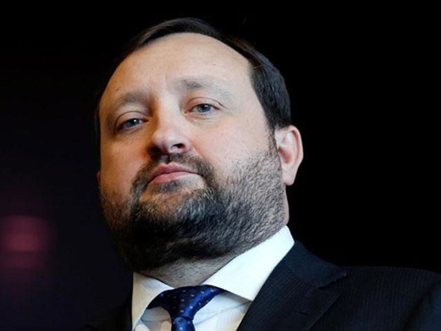 Министерства работают и держат ситуацию под контролем, - Арбузов Министерства работают и держат ситуацию под контролем, - Арбузов