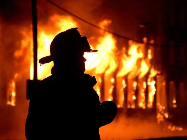 Милиция сообщает о двух погибших "беркутовцах" во время пожара во Львове