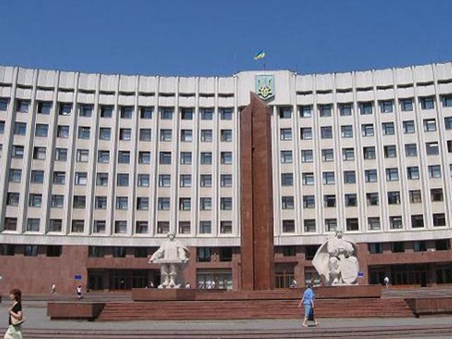 В Івано-Франківську міліція та податкова підтримали народ В Івано-Франківську міліція та податкова підтримали народ