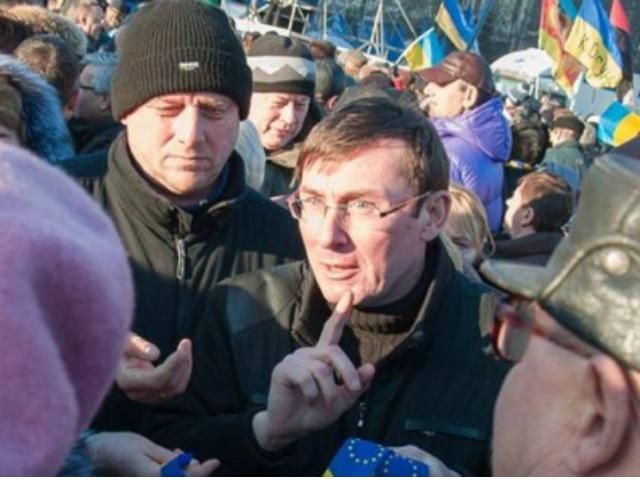 Луценко уже привіз львівську міліцію на Майдан 