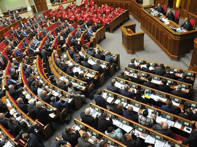 З лав Партії регіонів вийшли ще 4 нардепи (Документи) З лав Партії регіонів вийшли ще 4 нардепи (Документи)