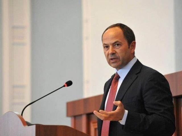 У фракції Партії регіонів утворилась група нардепів, які "мають свою думку" У фракції Партії регіонів утворилась група нардепів, які "мають свою думку"