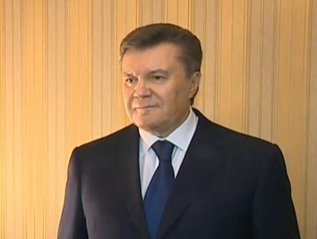 Янукович не йде у відставку і не збирається підписувати нові закони Янукович не йде у відставку і не збирається підписувати нові закони