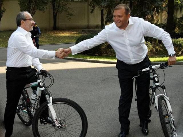 Добкин и Кернес покинули Украину, - погранслужба Добкин и Кернес покинули Украину, - погранслужба