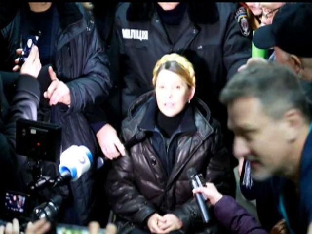 Україна зможе побачити сонце, бо кращі її сини пішли під кулі, - Тимошенко Україна зможе побачити сонце, бо кращі її сини пішли під кулі, - Тимошенко