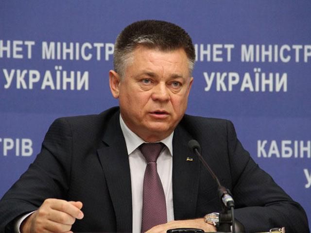 Лебедєв заявив, що далі керуватиме Міноборони