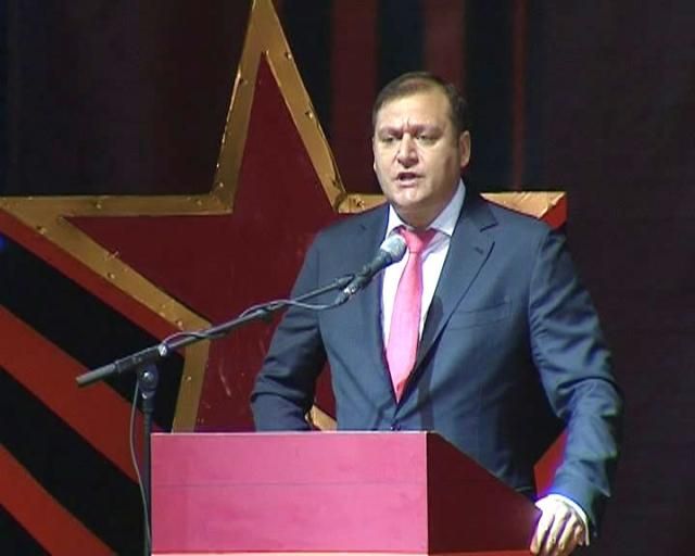 Харківський з'їзд: без Януковича, заяв про федерацію та надзвичайний стан Харківський з'їзд: без Януковича, заяв про федерацію та надзвичайний стан