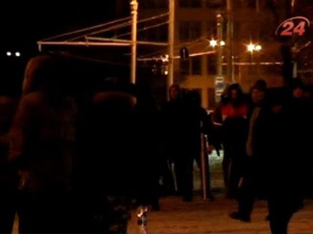 В Харькове "Оплот" напал на Евромайдан: есть раненые В Харькове "Оплот" напал на Евромайдан: есть раненые