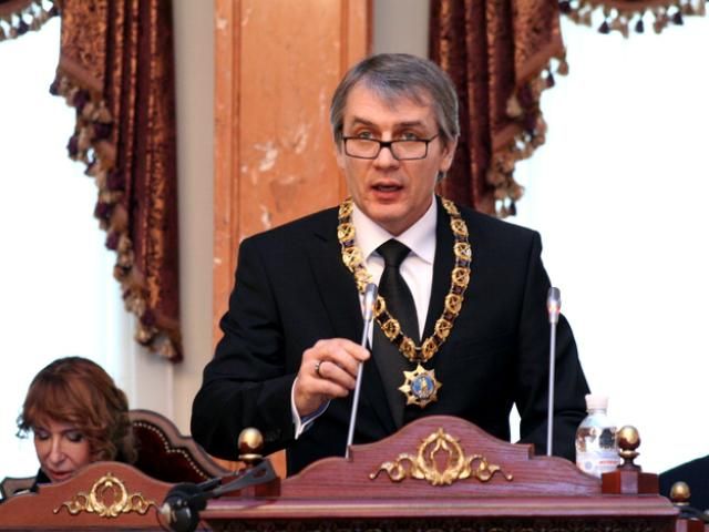 Рада уволила главу Высшего админсуда Рада уволила главу Высшего админсуда