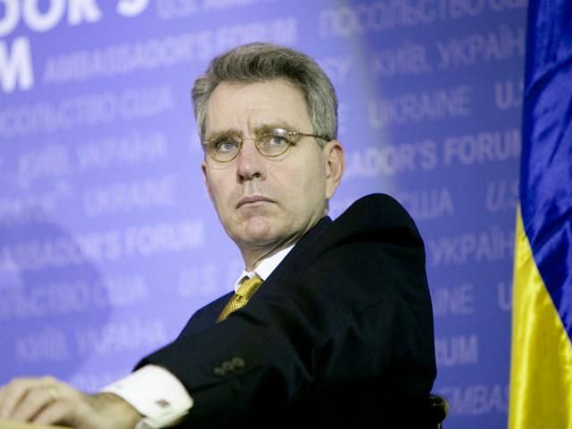 Держперевороту в Україні не було, — посол США Держперевороту в Україні не було, — посол США