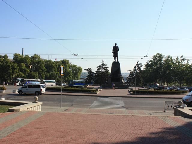 У Севастополі самовільно обрали мера — підприємця-росіянина У Севастополі самовільно обрали мера — підприємця-росіянина