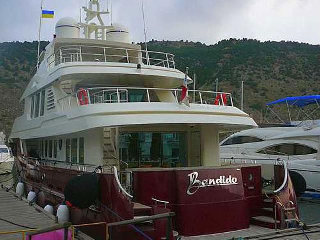 Ляшко теж каже, що Янукович під Севастополем Ляшко теж каже, що Янукович під Севастополем