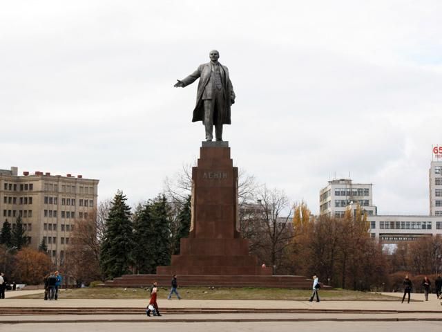 Харьковского Ленина разрешили демонтировать Харьковского Ленина разрешили демонтировать