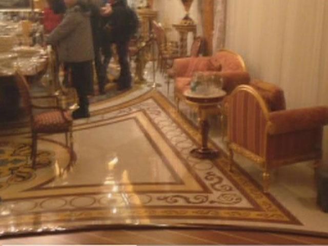 Уникальные кадры с борта дебаркадера Януковича Уникальные кадры с борта дебаркадера Януковича