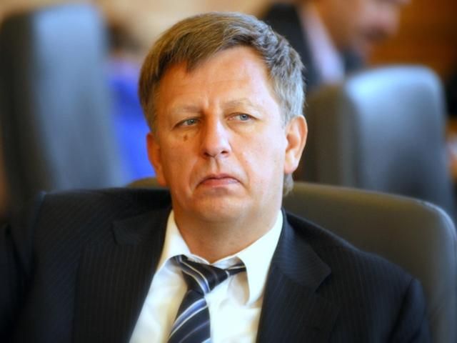 Сьогодні почнуть прибирати барикади в Києві, — Макеєнко Сьогодні почнуть прибирати барикади в Києві, — Макеєнко