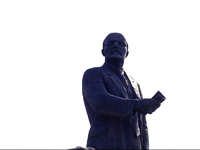 Кримські татари хочуть перенести Леніна і побудувати в Сімферополі фонтан Кримські татари хочуть перенести Леніна і побудувати в Сімферополі фонтан