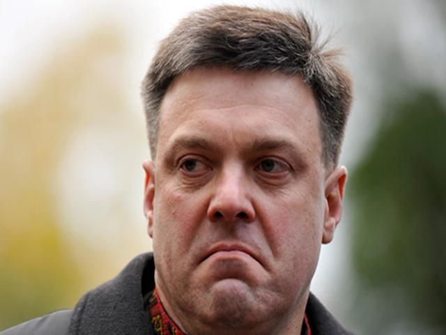 Тягнибок хочет, чтобы украинцы свободно владели оружием Тягнибок хочет, чтобы украинцы свободно владели оружием