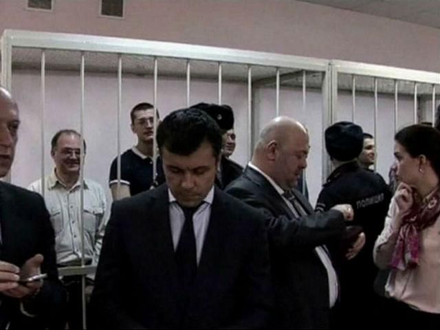 Суд Москвы приговорил 7 задержанных на Болотной от 2,5 до 4 лет тюрьмы