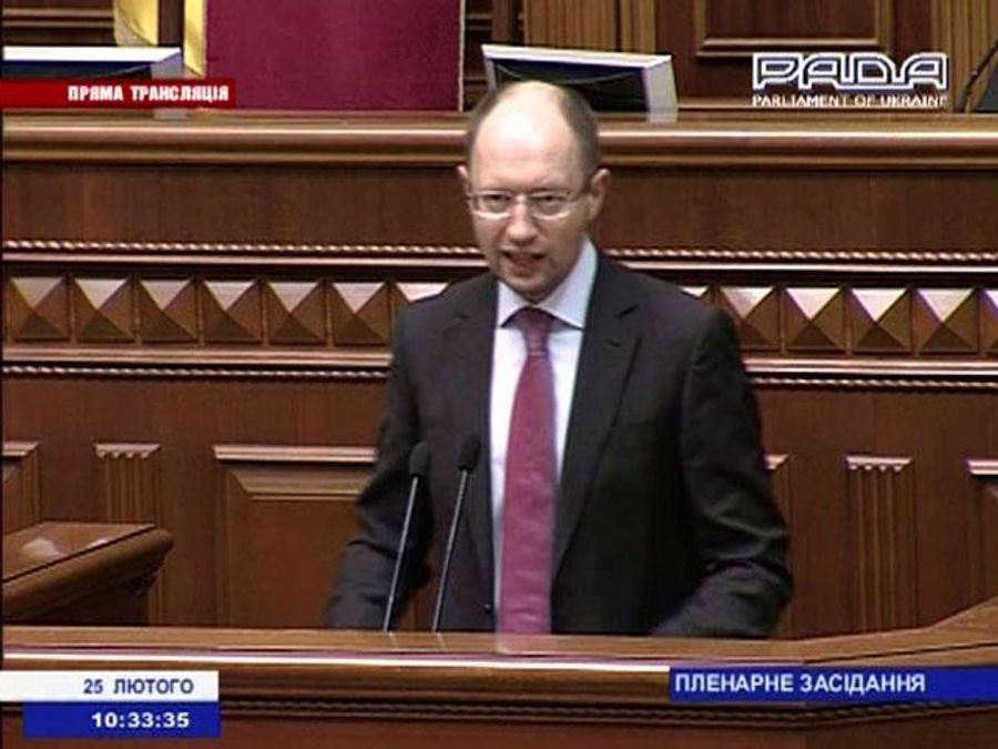 Украину пытались убить морально, - Яценюк Украину пытались убить морально, - Яценюк