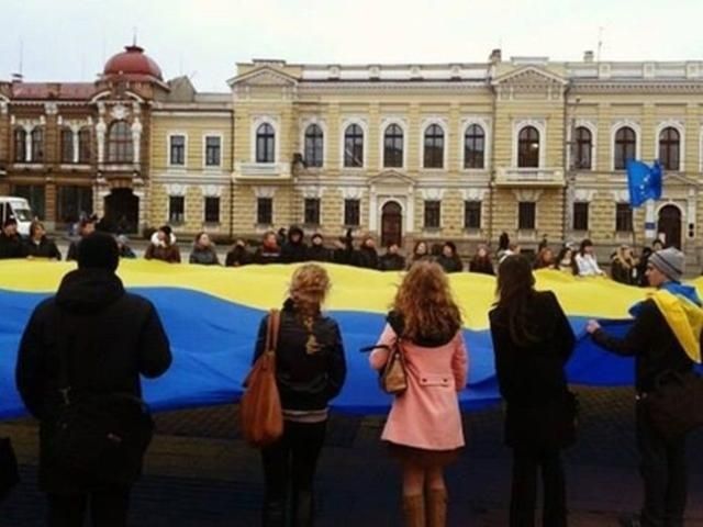 У Кіровограді перейменували площу Кірова на Героїв Майдану і думають змінити назву міста