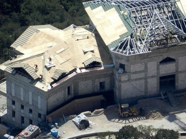 З Межигір’я-2 в Криму будівельники вивезли частину речей, — УДАР З Межигір’я-2 в Криму будівельники вивезли частину речей, — УДАР