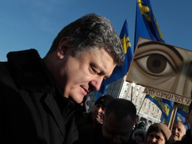 У країні продовжується політична боротьба, — Порошенко про презентований склад уряду У країні продовжується політична боротьба, — Порошенко про презентований склад уряду